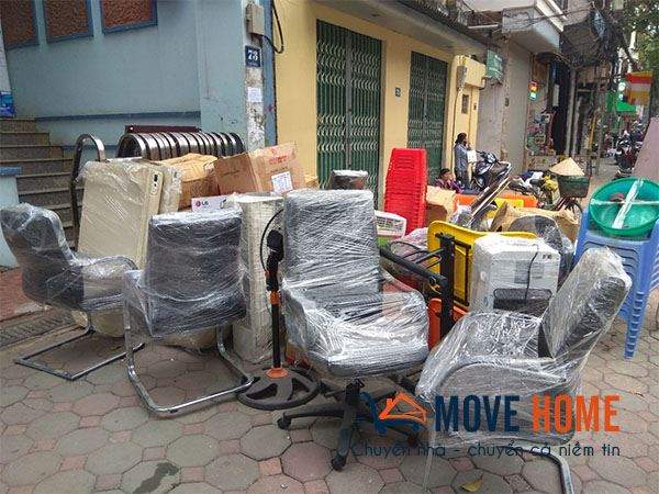 Dong goi ban ghe giam doc khi chuyen van phong nhu the nao 2